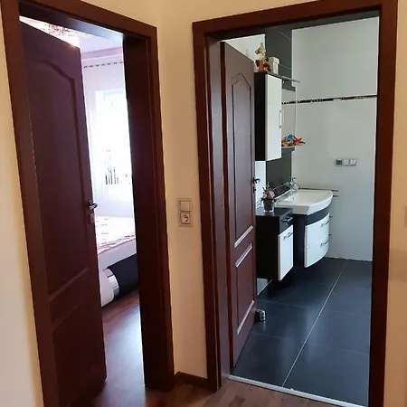 Apartment Grosses Haus Apartement In Laatzen Nahe Messe *