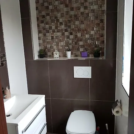 Apartment Grosses Haus Apartement In Laatzen Nahe Messe