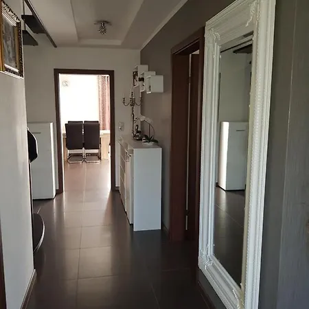 Apartment Grosses Haus Apartement In Laatzen Nahe Messe *